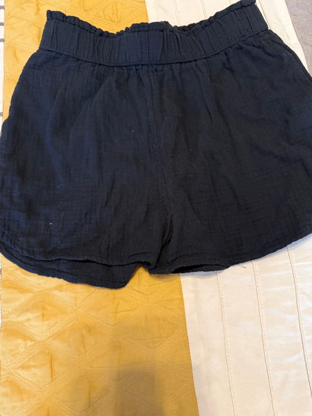 Universal Thread Black High-Waist Smocked-Waist Casual Shorts